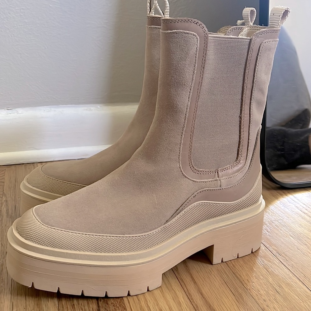 Brand new with box, never worn Lulia boots by Sam Edelman.